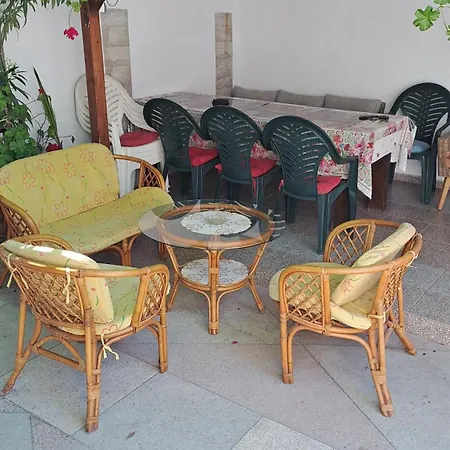 Casa Sara Gazde/Camere de închiriat *